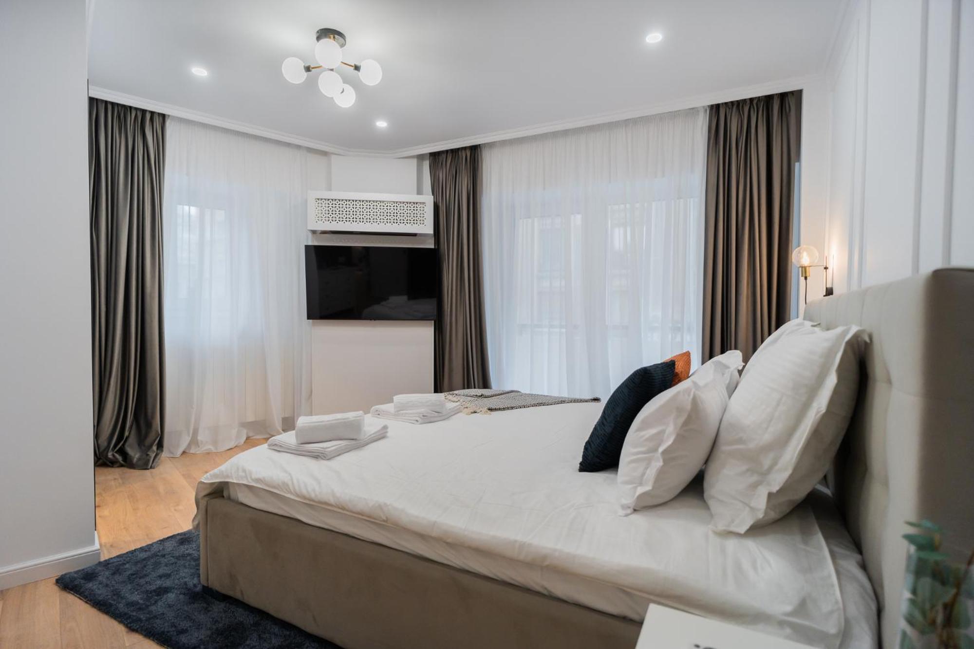 Urban Pearl - Old Town - Unique 4Br/3Ba Apartment Bucharest Luaran gambar