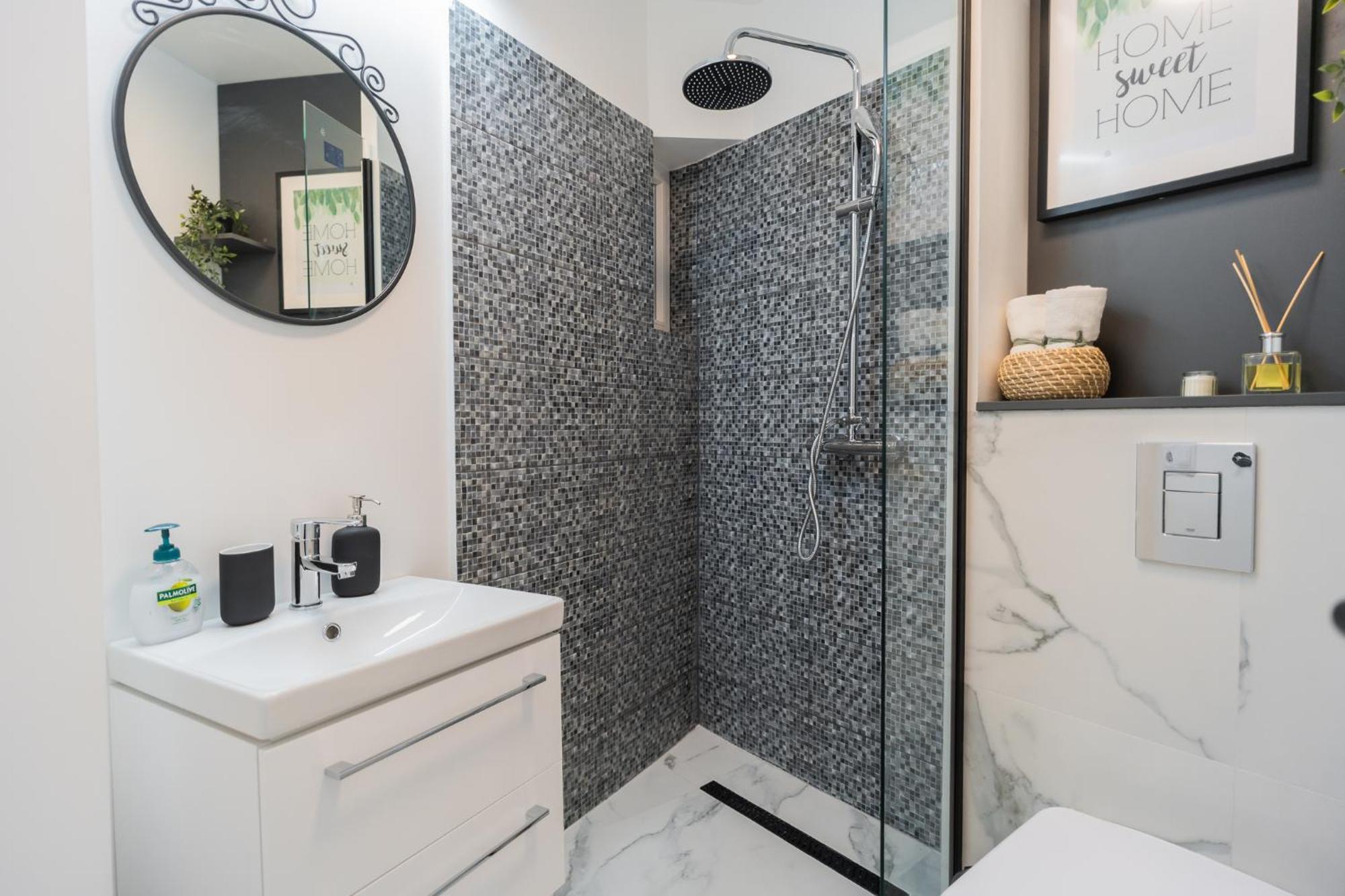 Urban Pearl - Old Town - Unique 4Br/3Ba Apartment Bucharest Luaran gambar